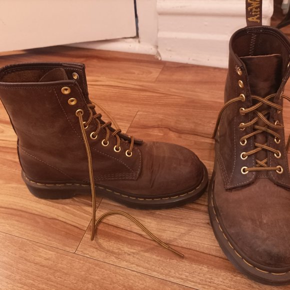 Dr Martens boots - Picture 7 of 8